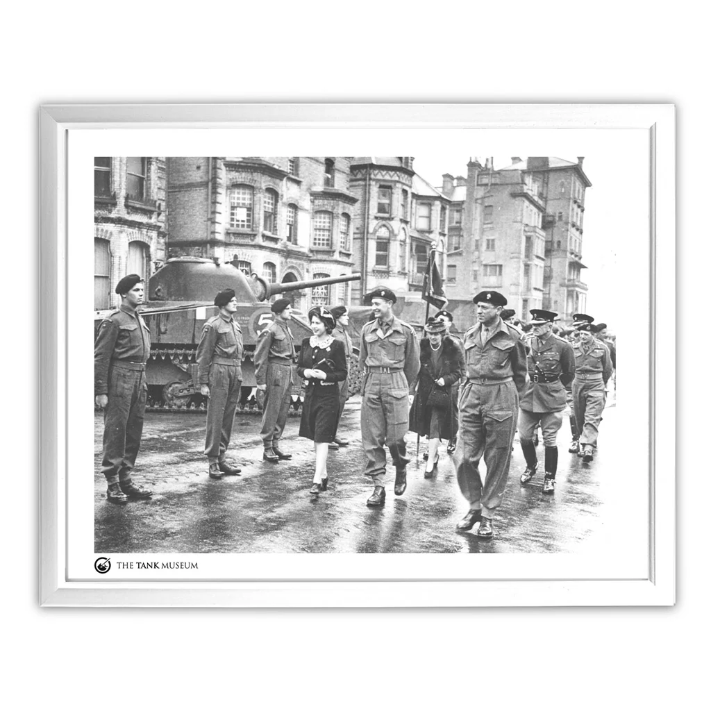 Art Print: Princess Elizabeth Grenadier Guards Brighton - Image 3
