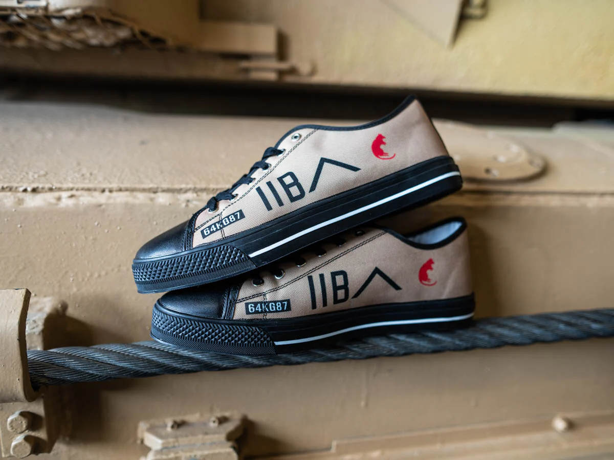 Challenger 1 Low Top Canvas Trainer - Image 3