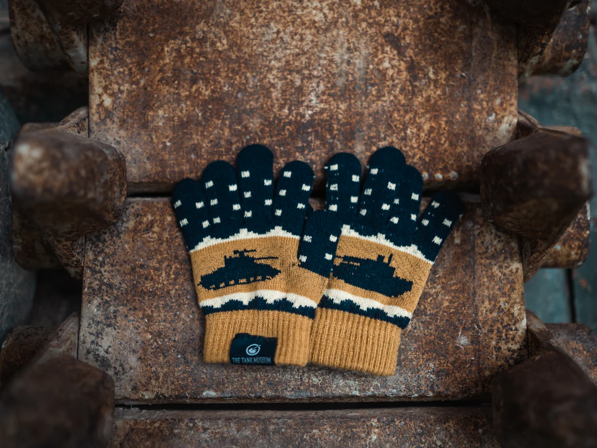 Children's Tanks Gloves - Image 3