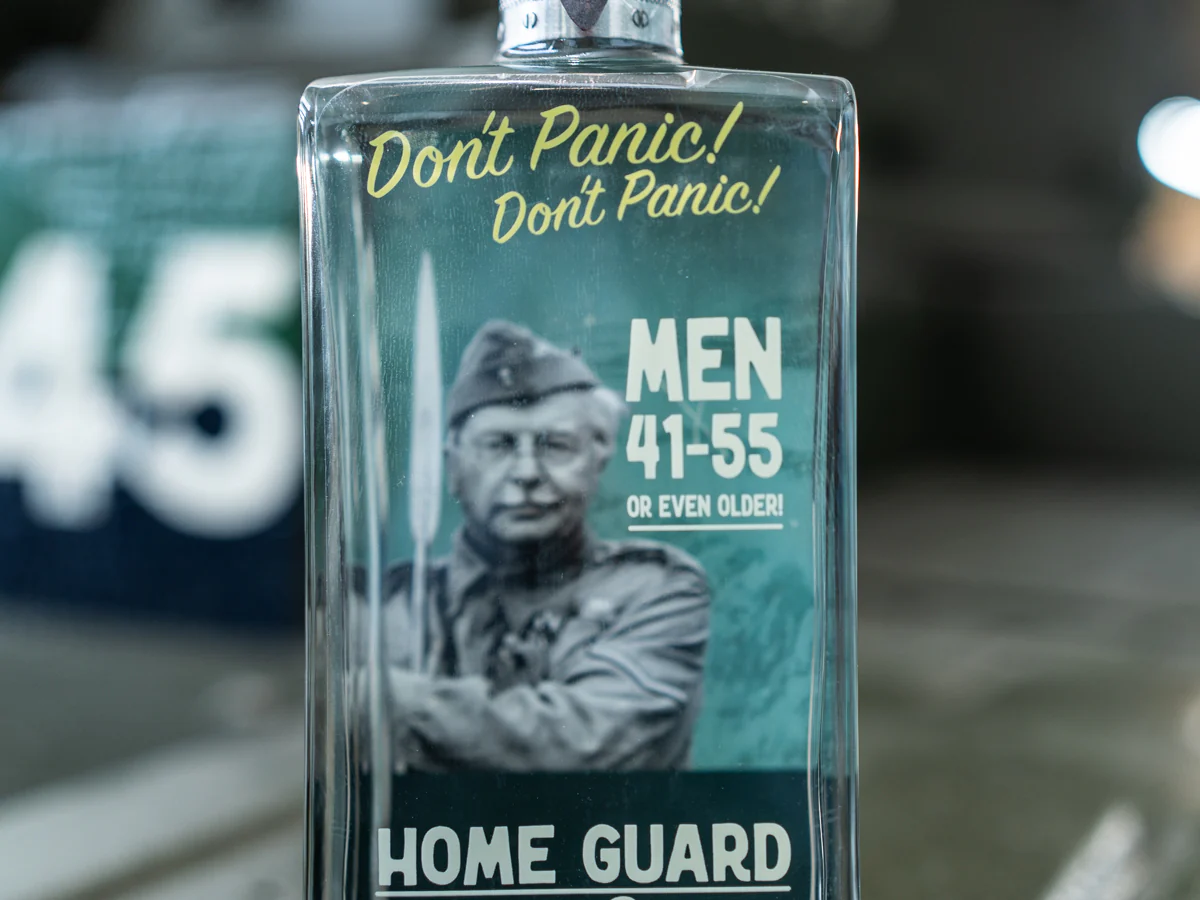 Dad's Army Home Guard 'Don’t Panic' 70cl Gin - Image 2
