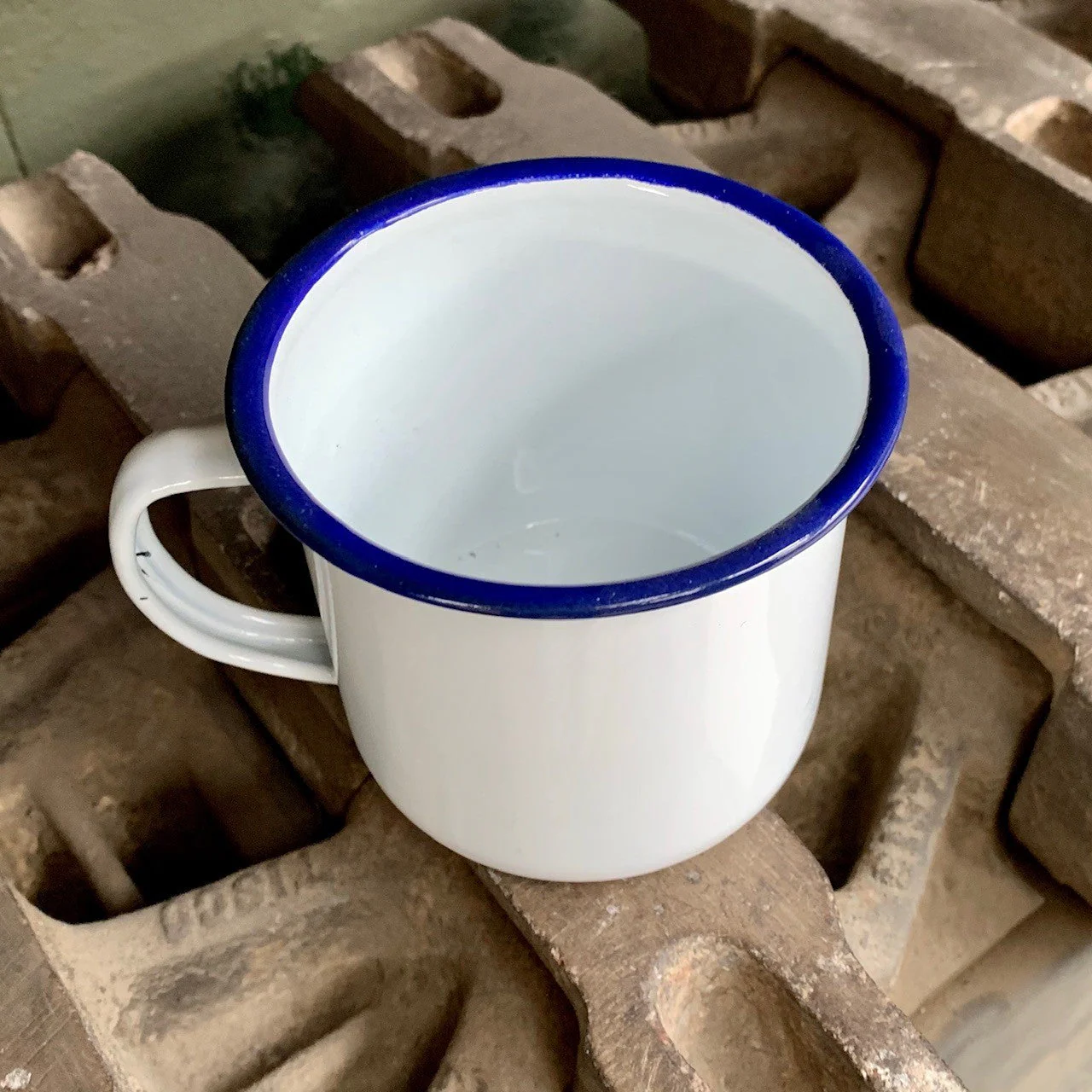 Enamel Classic Camping Mug 280ML - Image 3