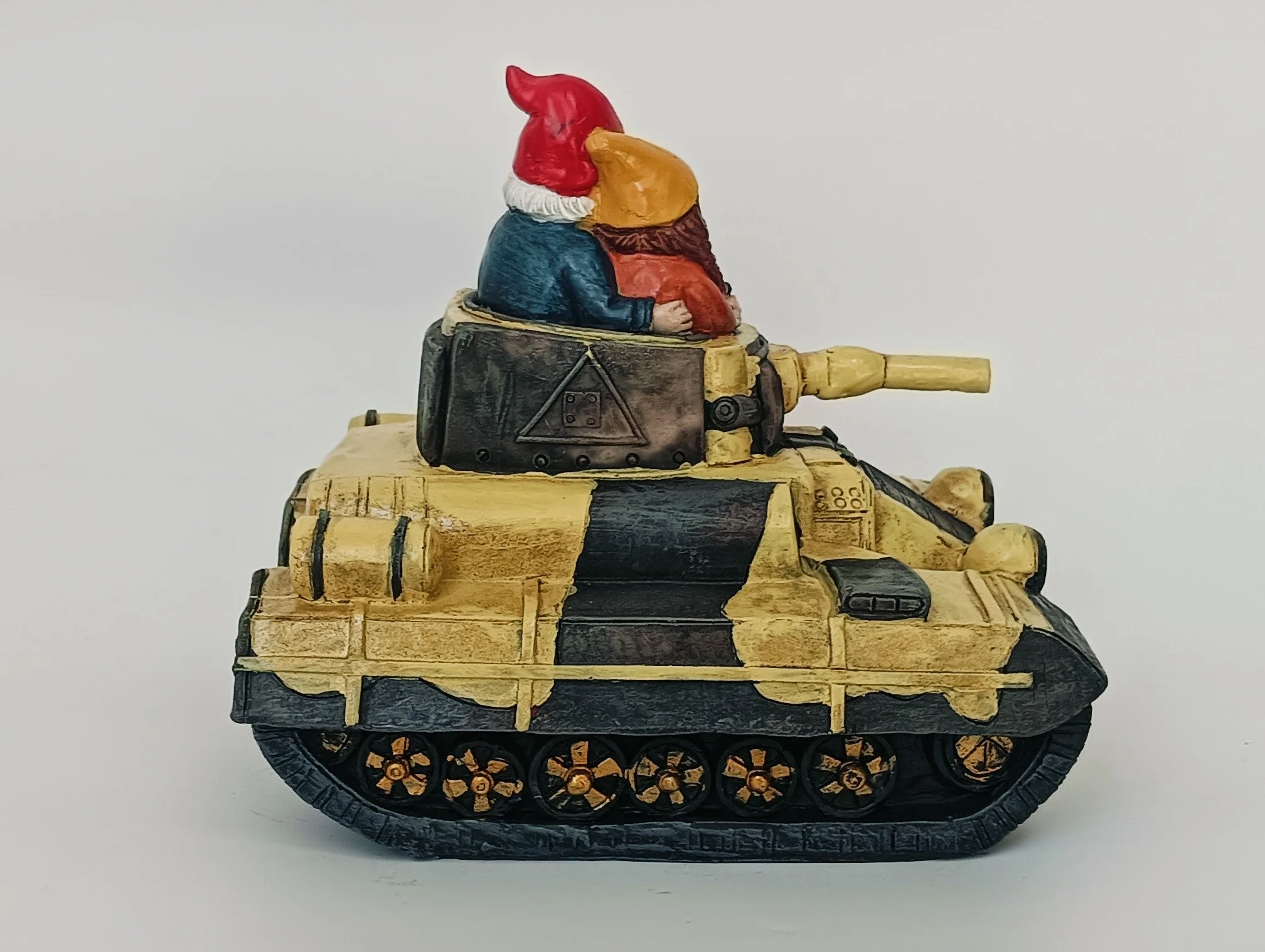 Gnome Valentine Tank - Image 5