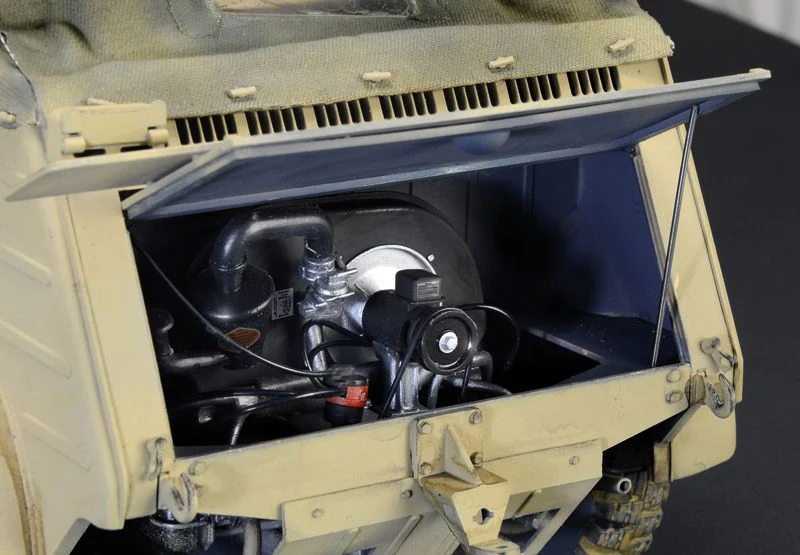Italeri 1/9 Scale Kdf.1 Type 82 Kubelwagen - Image 4