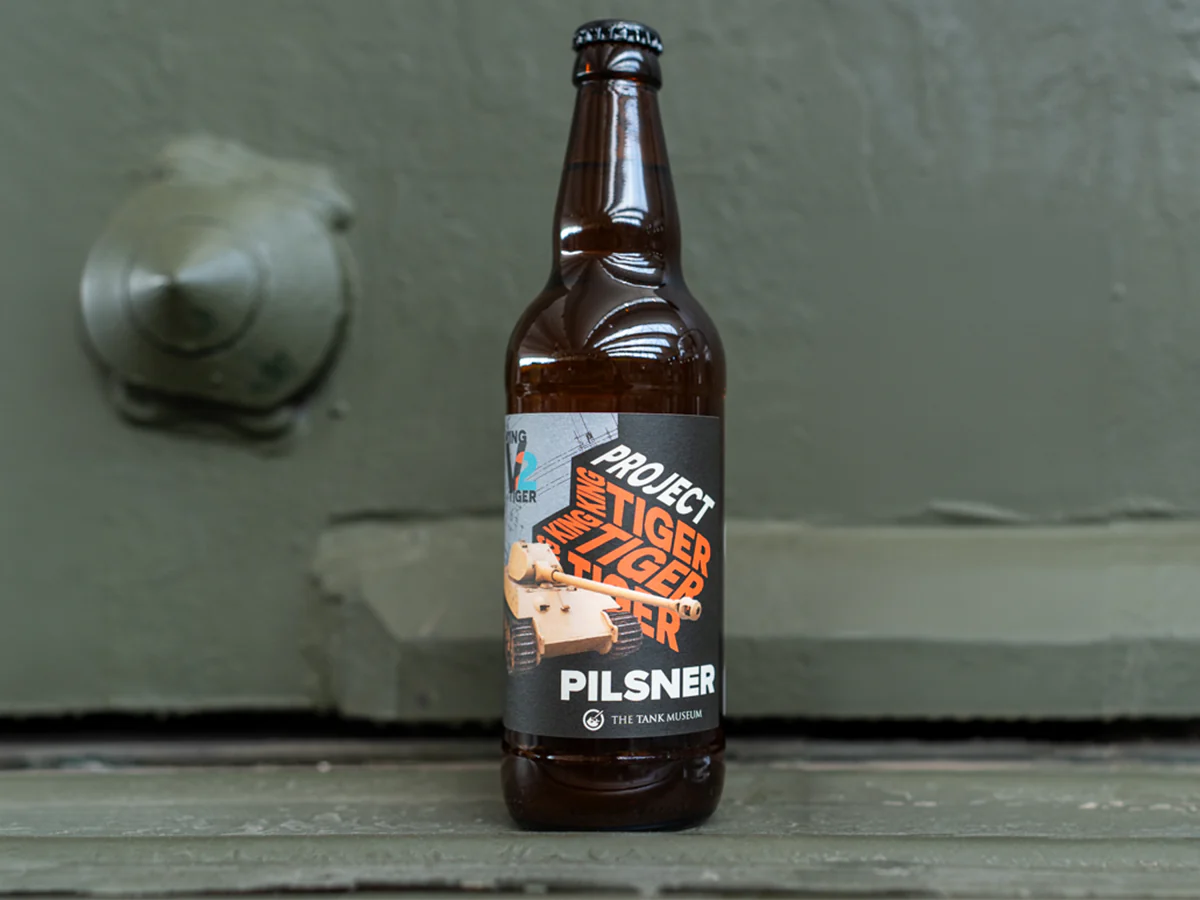 King Tiger V2 Pilsner and Pint Glass Gift Selection - Image 2