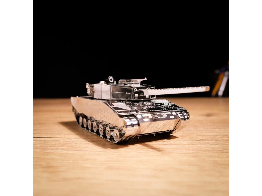 Metal Time: 1/72 Scale Leopard 2 - Image 5