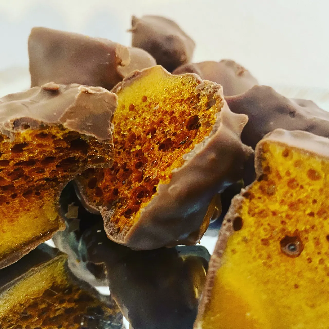 Military Chef: Honeycomb Covered in Milk Chocolate - Image 2