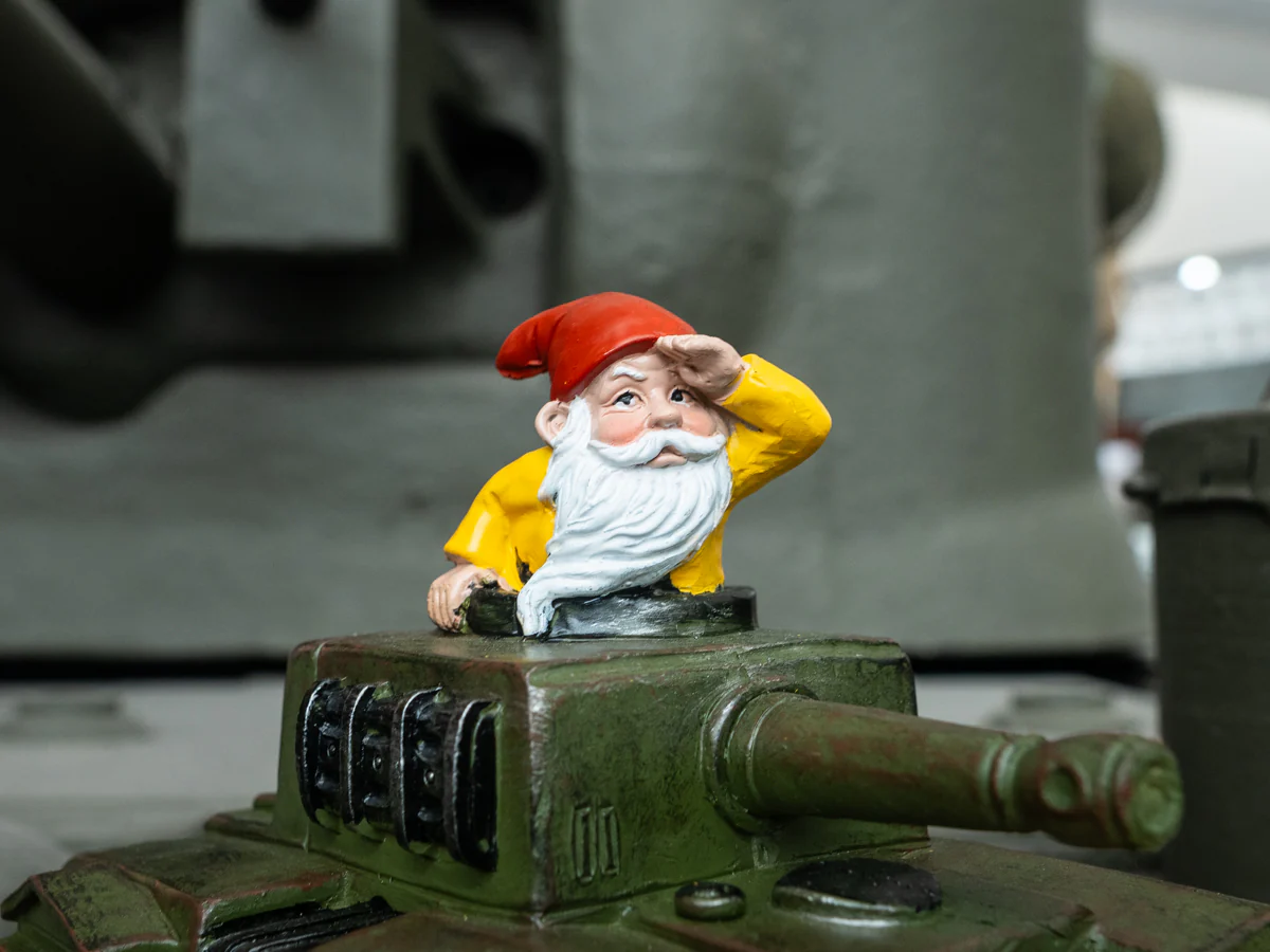 Tank Commander Gnome - Large - Image 11