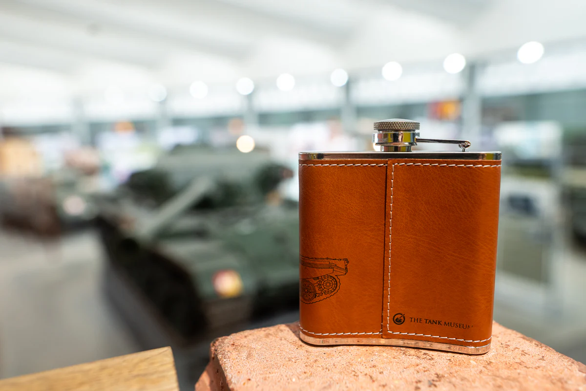 Tank Museum Exclusive Leatherette Hip Flask - Image 3