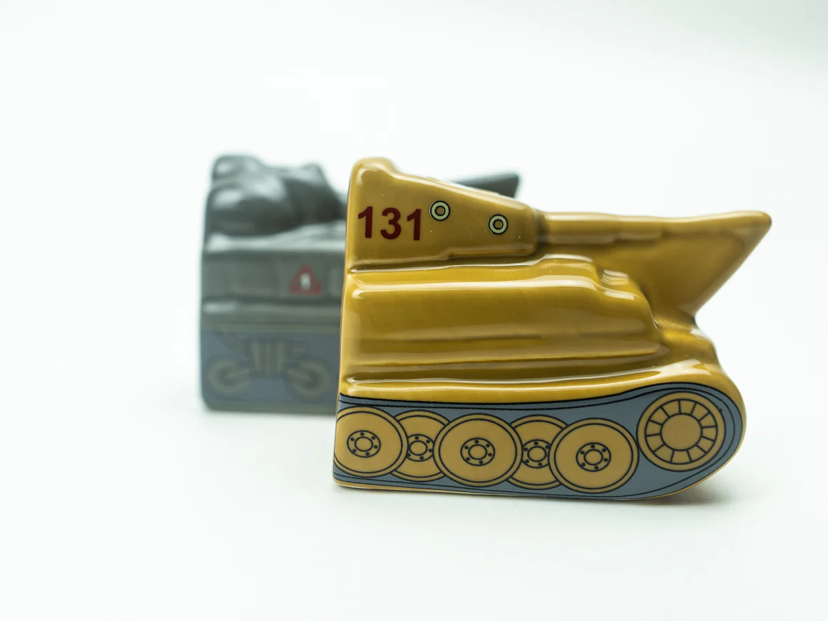 Tiger 131 and Sherman Tank Salt & Pepper Shakers - Image 10