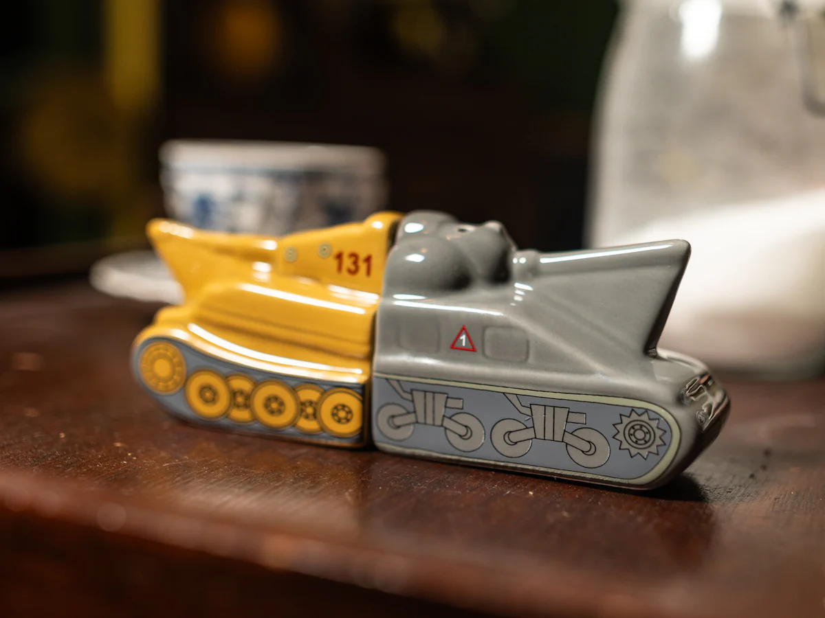 Tiger 131 and Sherman Tank Salt & Pepper Shakers - Image 2