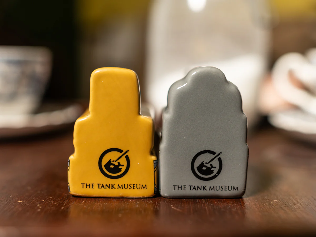 Tiger 131 and Sherman Tank Salt & Pepper Shakers - Image 4