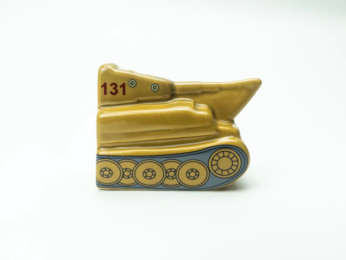 Tiger 131 and Sherman Tank Salt & Pepper Shakers - Image 6