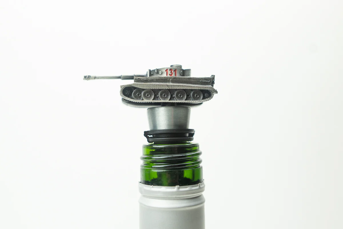Tiger 131 Bottle Topper - Image 4