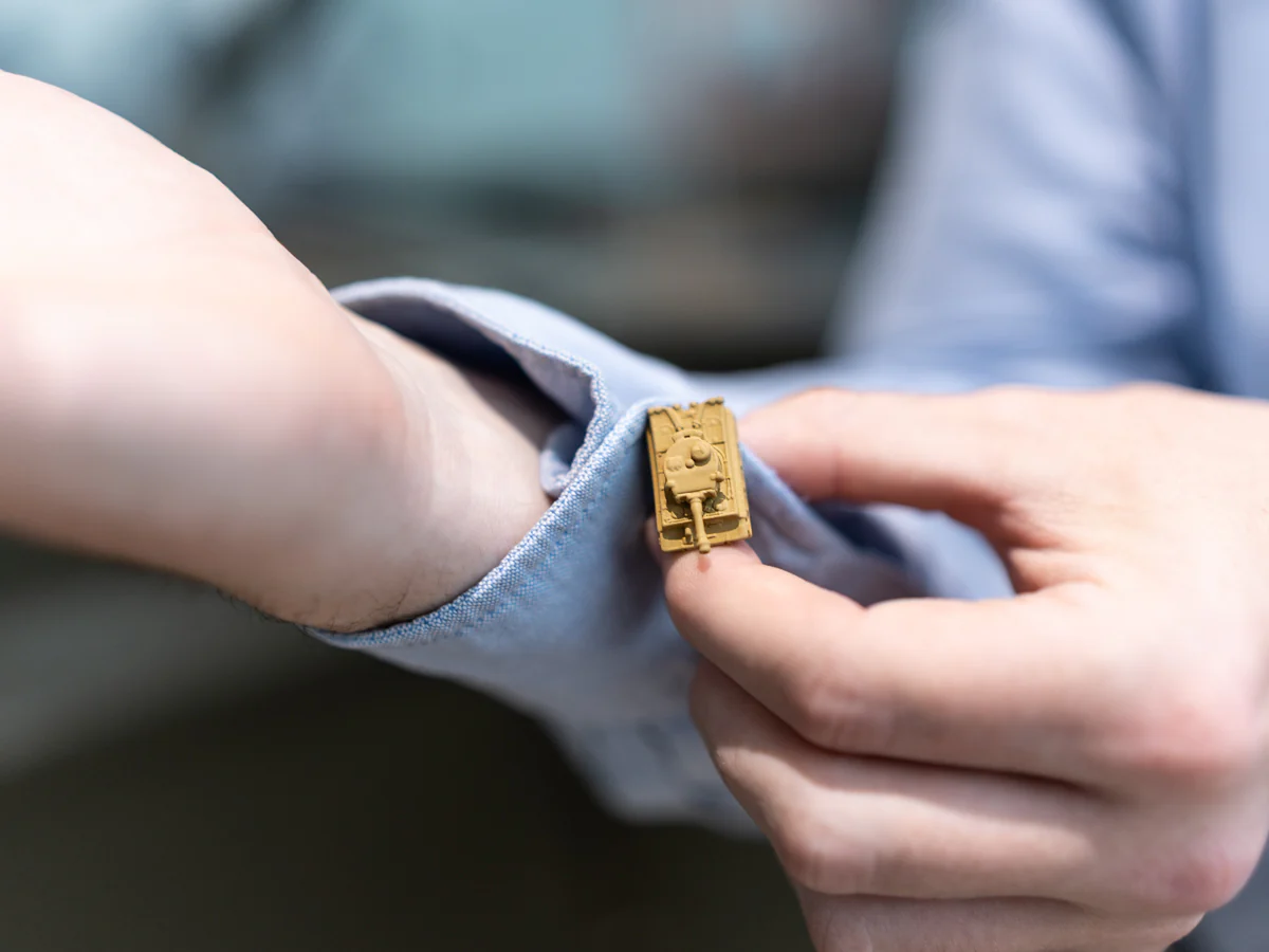 Tiger 131 Tank Cufflinks - Image 5