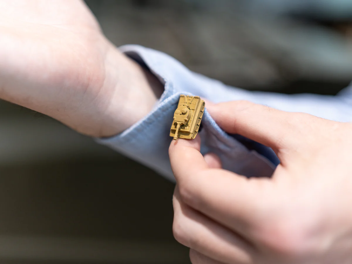 Tiger 131 Tank Cufflinks - Image 6
