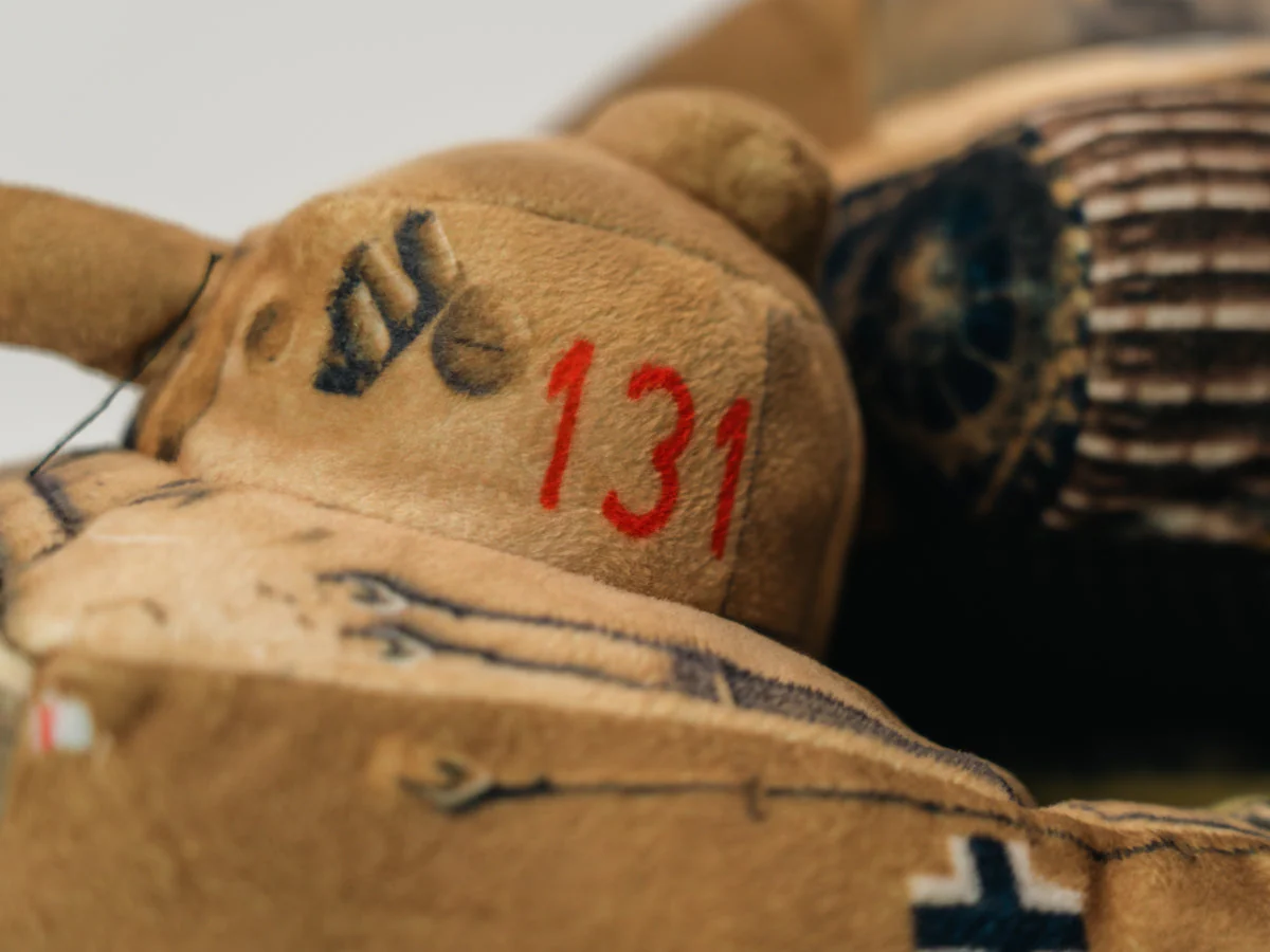 Tiger 131 Tank Slippers - Image 4