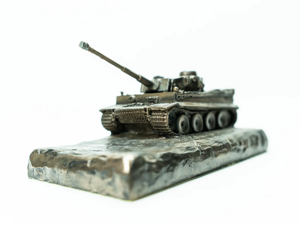 Tiger I Tank Military Figurine Cold Cast Bronze Statue Sculpture - Image 3