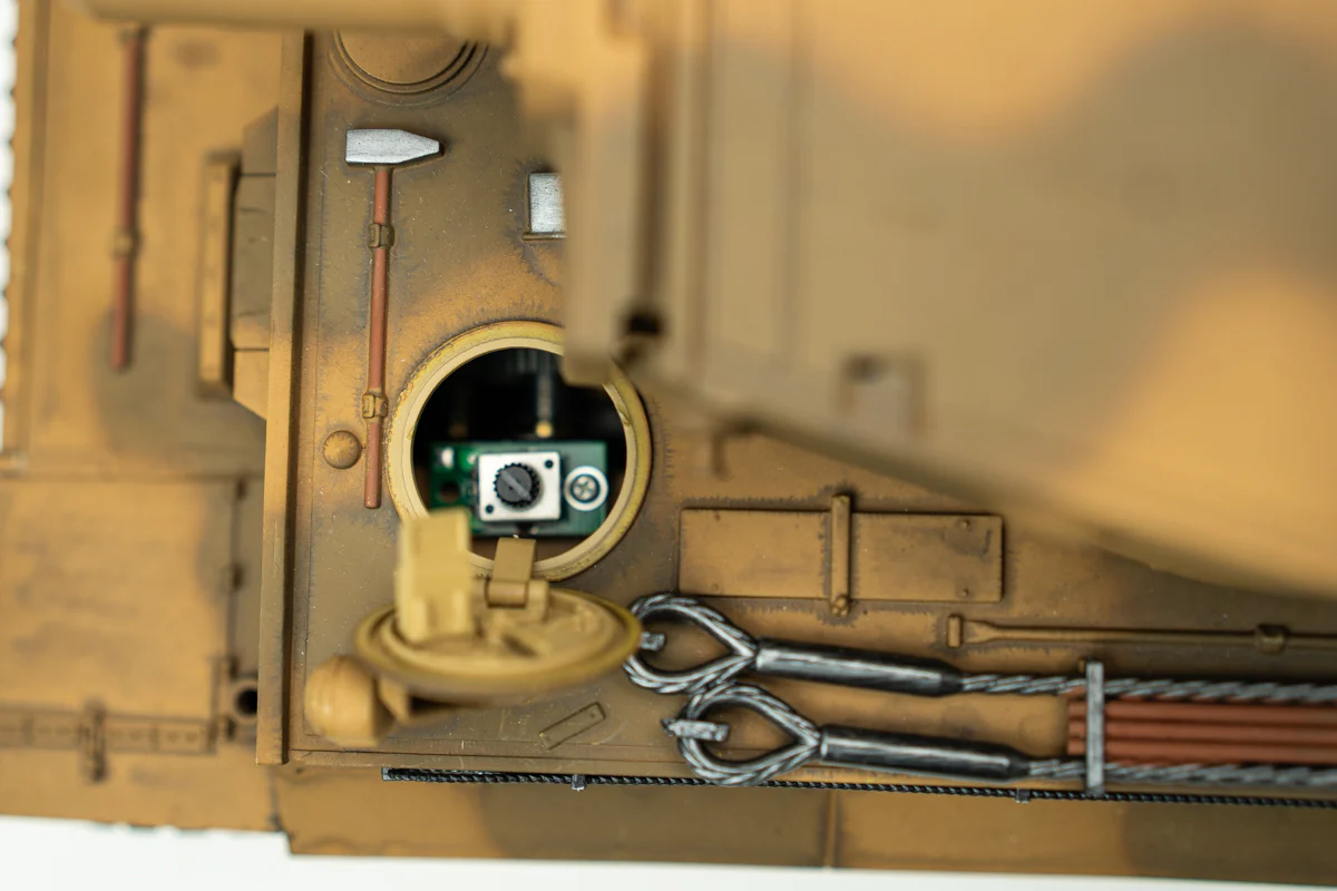 Torro Tiger 131 Remote Control Tank with BB Shooting Function - Image 8